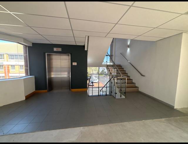 971M² OFFICE TO LET IN TYGER VALLEY